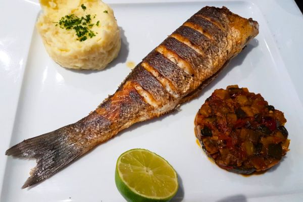 poissons frais cuisine méditerranéenne le safran nice